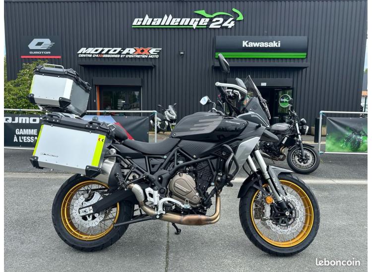 QJ MOTOR SRT 700 X TOURING